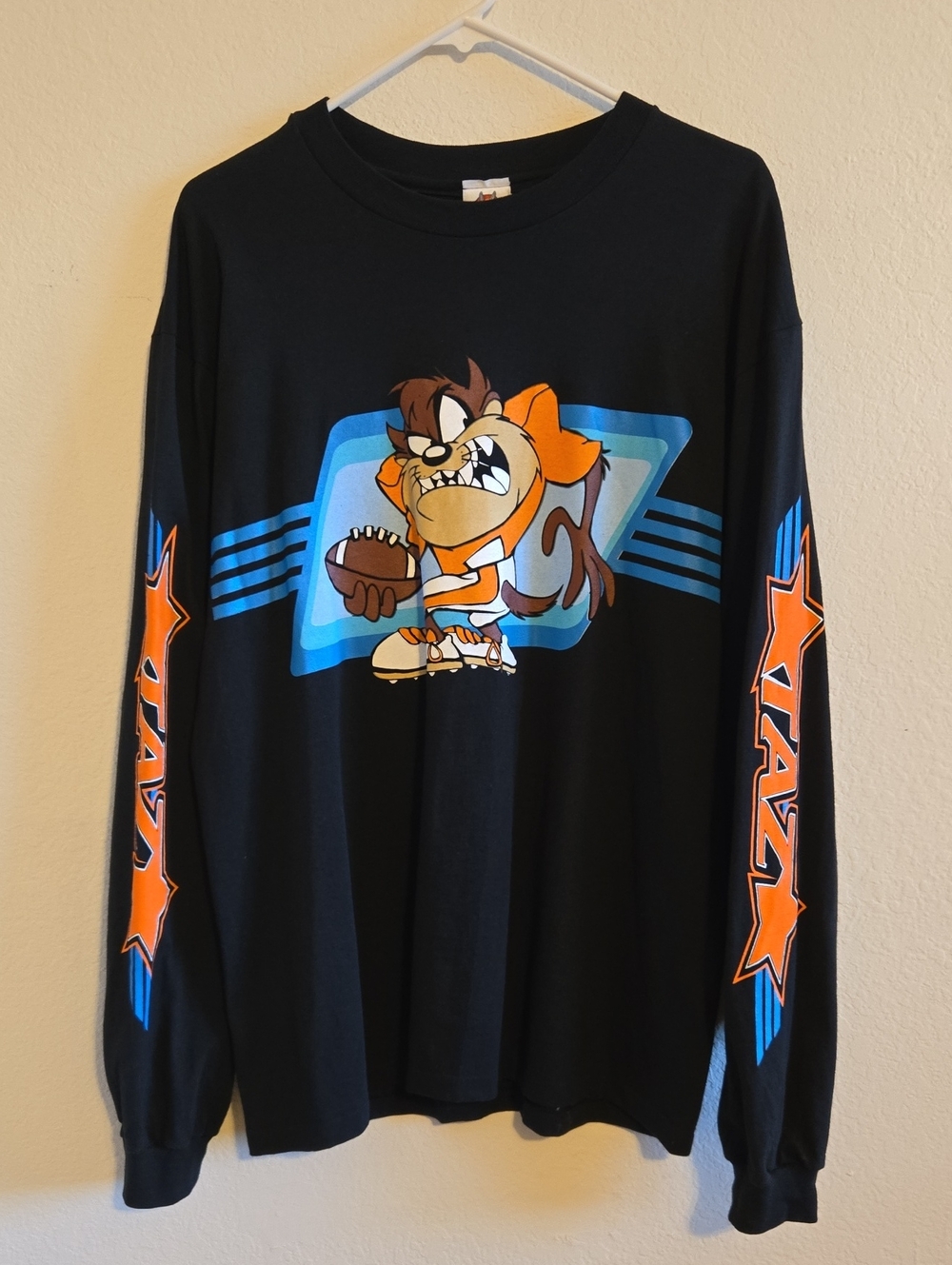 Warner Bros. Taz Football Graphic Long-Sleeve Shirt - Large/XL